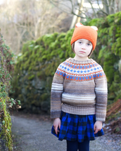 Load image into Gallery viewer, Hand Knitted Fox Hat / Marmalade
