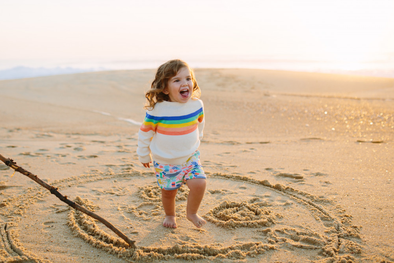 PIPELINE RAINBOW YOKE Pull maille en coton bio Tootsa bébé/Crème